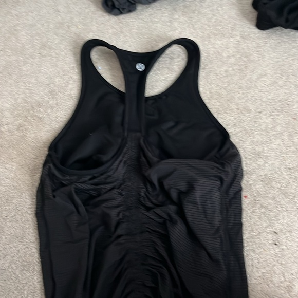 Doesn’t fit to big - Picture 2 of 2